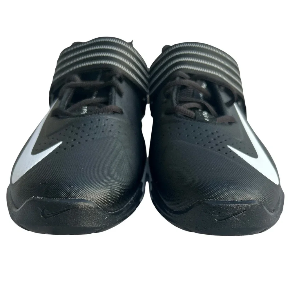 Nike savaleos black